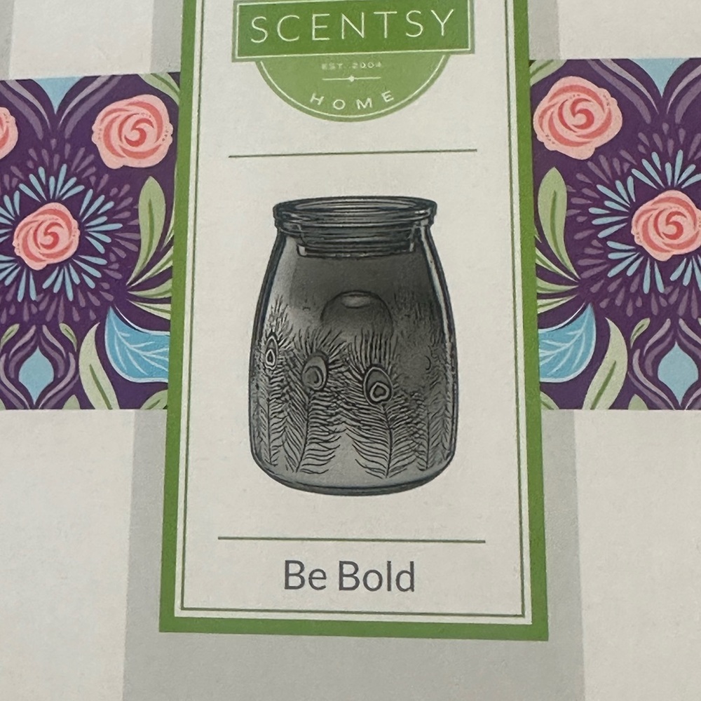 Scentsy Be Bold peacock feather design wax warmer